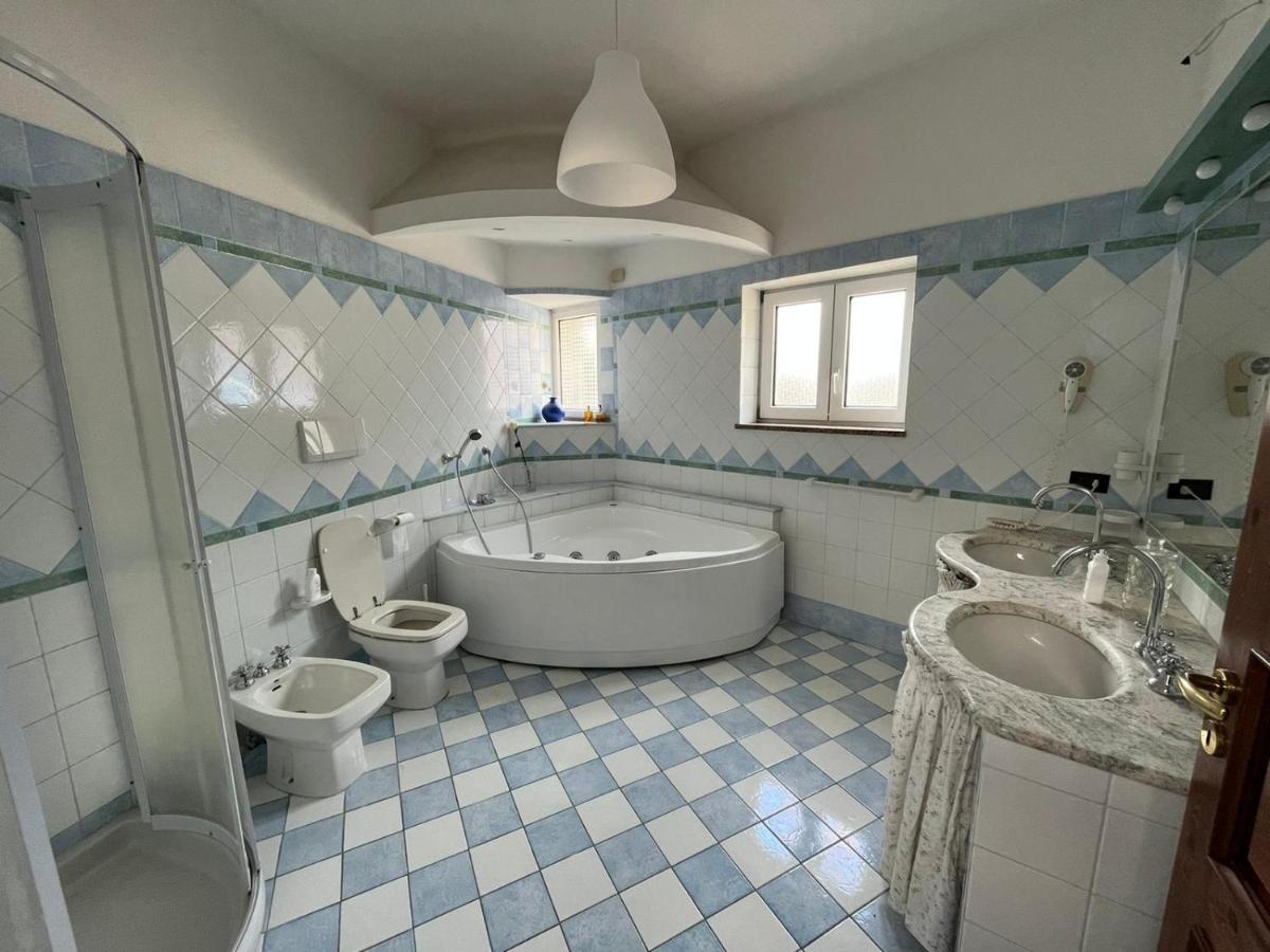 Casa Impagliazzo Acomodação com café da manhã Forio di Ischia Exterior foto